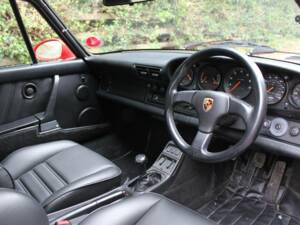 Image 8/15 of Porsche 911 Carrera 4 (1989)