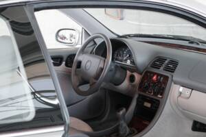 Bild 29/50 von Mercedes-Benz CLK 230 Kompressor (1999)