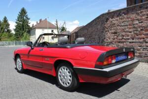Bild 17/17 von Alfa Romeo 2.0 Spider QV (1987)