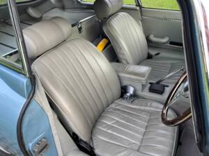 Bild 17/26 von Jaguar E-Type (1970)