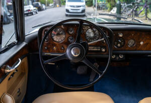 Image 14/27 of Bentley S 3 Continental (1963)