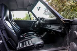 Bild 25/41 von Porsche 911 Carrera 2 (1990)