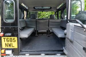 Image 28/50 of Land Rover Defender 110 Td5 (1999)