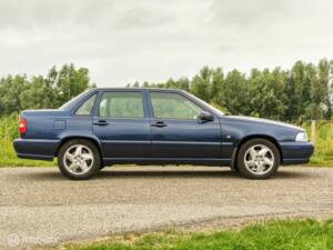 Image 7/33 of Volvo S 70 2.5 T (1997)