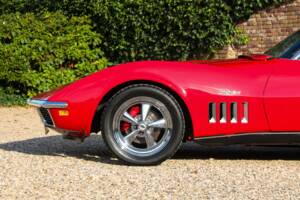 Image 29/50 of Chevrolet Corvette Stingray (1969)