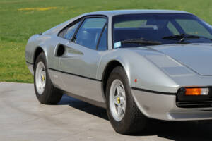 Bild 27/50 von Ferrari 308 GTB (1977)