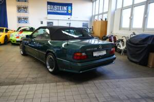 Image 9/38 of Mercedes-Benz 300 CE-24 (1992)