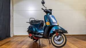 Image 2/11 de Piaggio Vespa Cosa 125 (1989)
