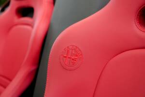 Image 40/50 of Alfa Romeo 8C Spider (2010)