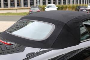 Immagine 39/45 di Jaguar XKR (2001)