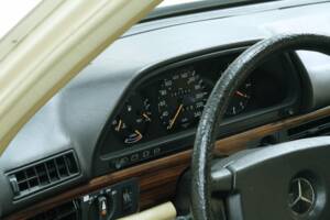 Bild 50/50 von Mercedes-Benz 280 S (1982)