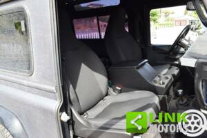 Image 7/10 of Land Rover Defender 90 (1997)