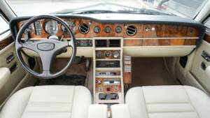 Image 26/45 of Bentley Turbo R (1988)