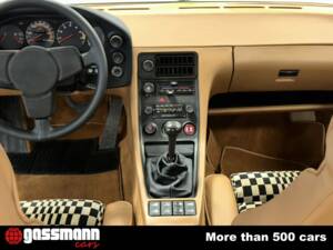 Image 13/15 of Porsche 928 (1979)