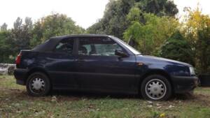Image 27/50 of Volkswagen Golf III Cabrio 1.6 (1996)