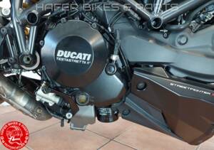 Image 22/33 of Ducati 848 EVO (2012)
