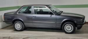Image 54/100 of BMW 323i (1984)