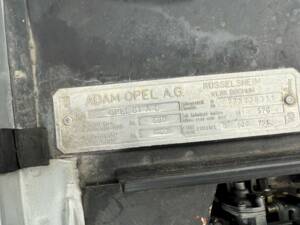 Bild 33/36 von Opel GT 1900 (1972)