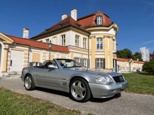 Image 3/91 of Mercedes-Benz SL 320 "Final Edition" (2001)