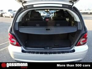Bild 13/15 von Mercedes-Benz R 500 4MATIC (2006)