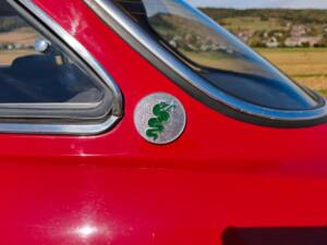 Bild 23/27 von Alfa Romeo 2000 GT Veloce (1972)
