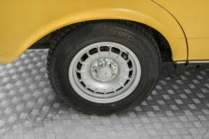 Bild 32/50 von Mercedes-Benz 300 TD Turbodiesel (1981)