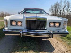 Image 4/8 de Lincoln Continental Mark V (1977)