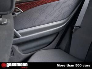 Imagen 12/12 de Mercedes-Benz E 220 Diesel (1997)