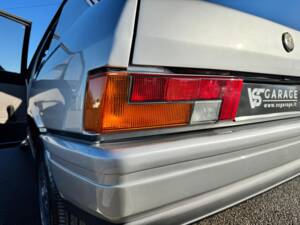 Image 22/48 of Alfa Romeo 33 - 1.5 QV (1985)