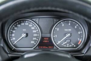 Immagine 27/50 di BMW 125i (2011)