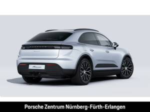 Image 7/13 of Porsche Macan 4 (2025)