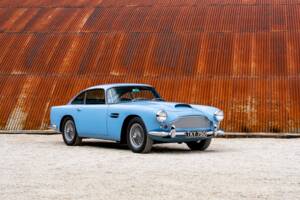Image 3/56 of Aston Martin DB 4 (1960)