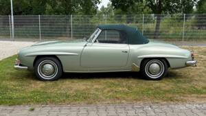 Image 12/25 of Mercedes-Benz 190 SL (1957)