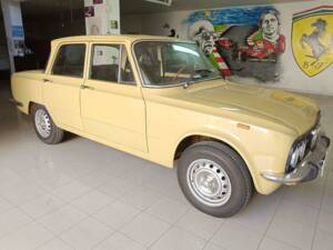Image 25/26 de Alfa Romeo Giulia Nuova Super 1300 (1975)