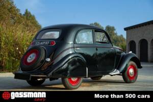 Bild 8/15 von Peugeot 203 (1949)