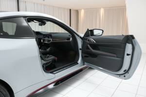 Bild 8/17 von BMW M4 CSL (2022)