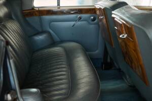 Image 46/50 of Bentley S 3 (1964)