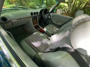 Imagen 26/50 de Mercedes-Benz 300 SL (1988)