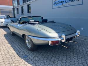 Afbeelding 15/32 van Jaguar E-Type (1969)