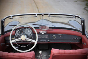 Image 38/59 of Mercedes-Benz 190 SL (1958)