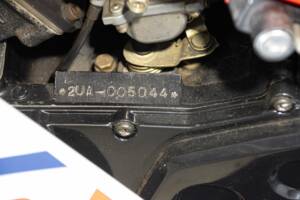 Image 40/50 of Yamaha RD 350 LC (1990)