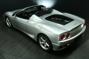 Immagine 47/50 di Ferrari 360 Spider (2003)