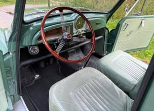 Image 2/8 of Morris Minor 1000 Traveller (1968)
