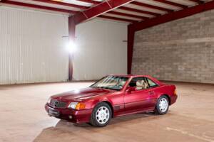Image 12/43 of Mercedes-Benz 500 SL (1992)