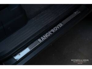 Bild 19/28 von Land Rover Range Rover 4.6 HSE (2000)