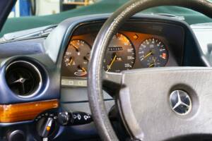 Bild 19/25 von Mercedes-Benz 280 TE (1985)