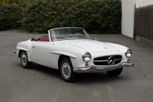 Image 2/10 of Mercedes-Benz 190 SL (1961)