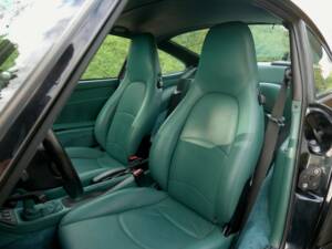 Image 29/36 de Porsche 911 Carrera 4S (1998)
