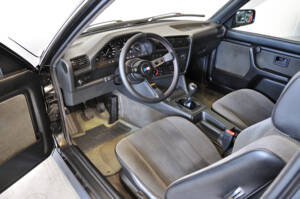 Image 14/40 of BMW 325ix (1989)