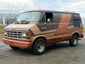 Bild 1/8 von Dodge Ram Van 3500 (1989)